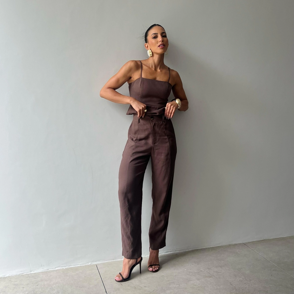 Calça Cenoura Hellena - Marrom