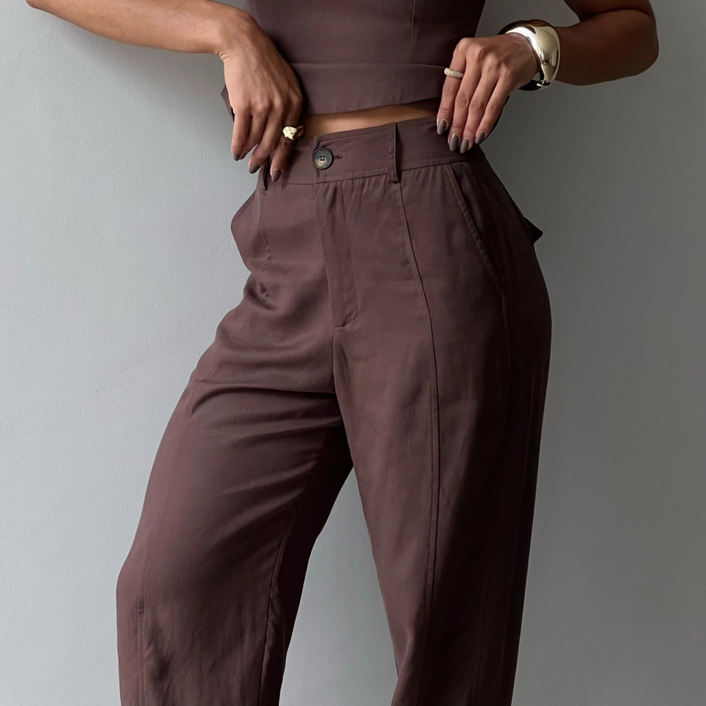 Calça Cenoura Hellena - Marrom
