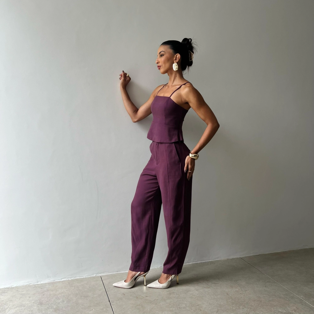 Calça Cenoura Hellena - Uva
